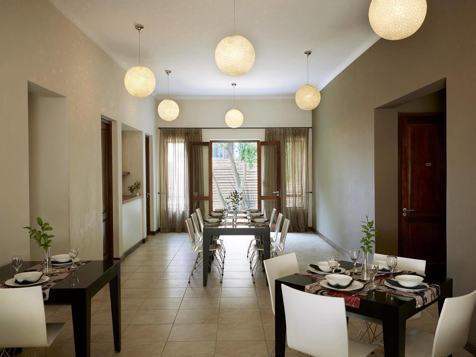 Bayflowers Guest House Cape Town Exterior photo